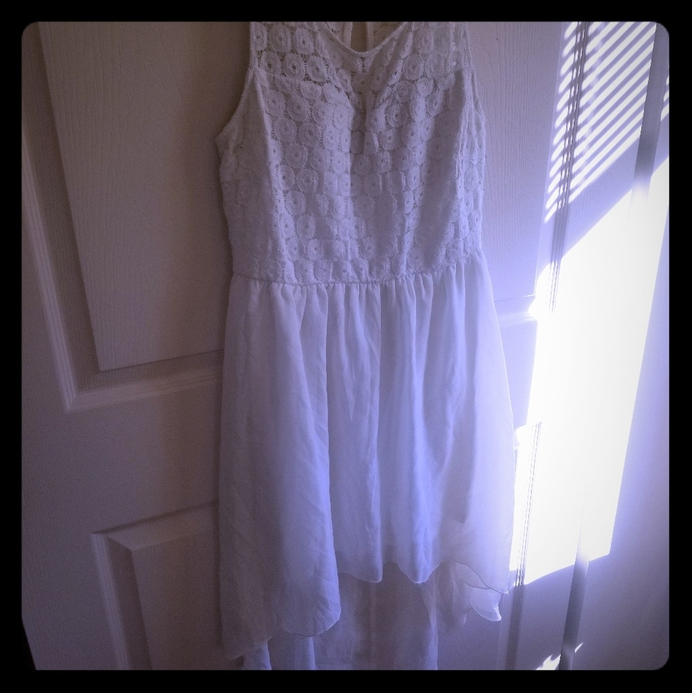 White dress hi low